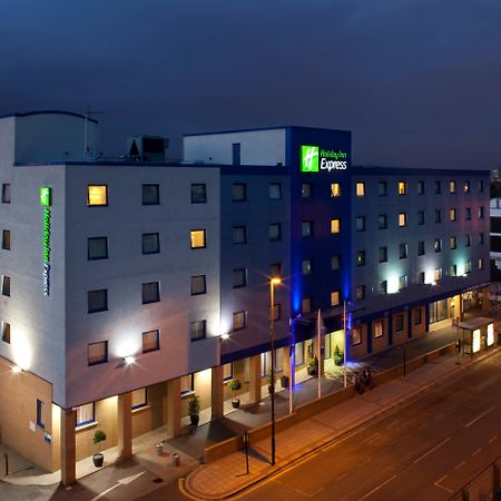 Holiday Inn Express Park Royal By Ihg Лондон Екстер'єр фото