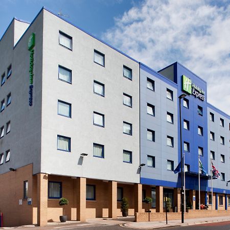 Holiday Inn Express Park Royal By Ihg Лондон Екстер'єр фото