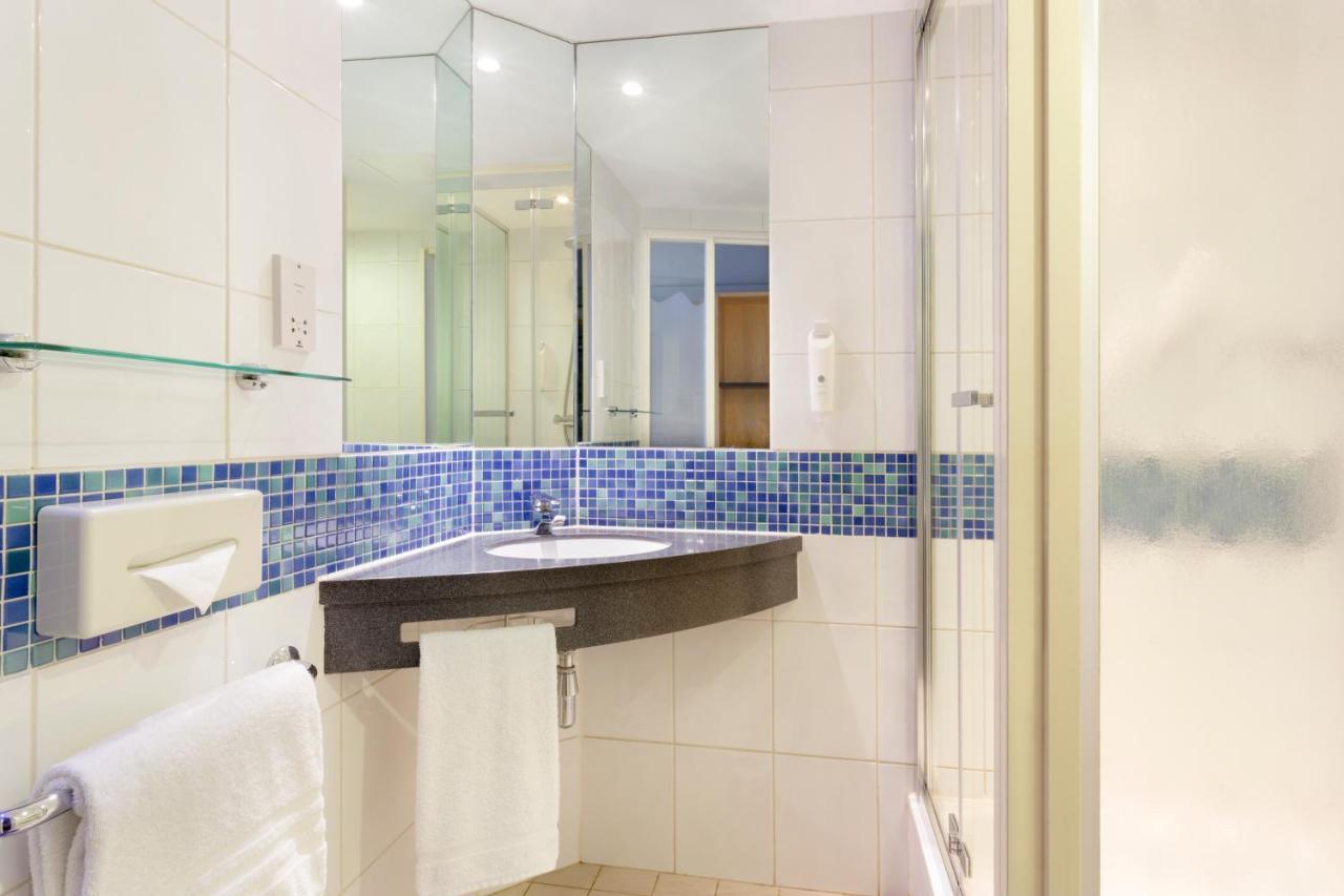 Holiday Inn Express Park Royal By Ihg Лондон Екстер'єр фото