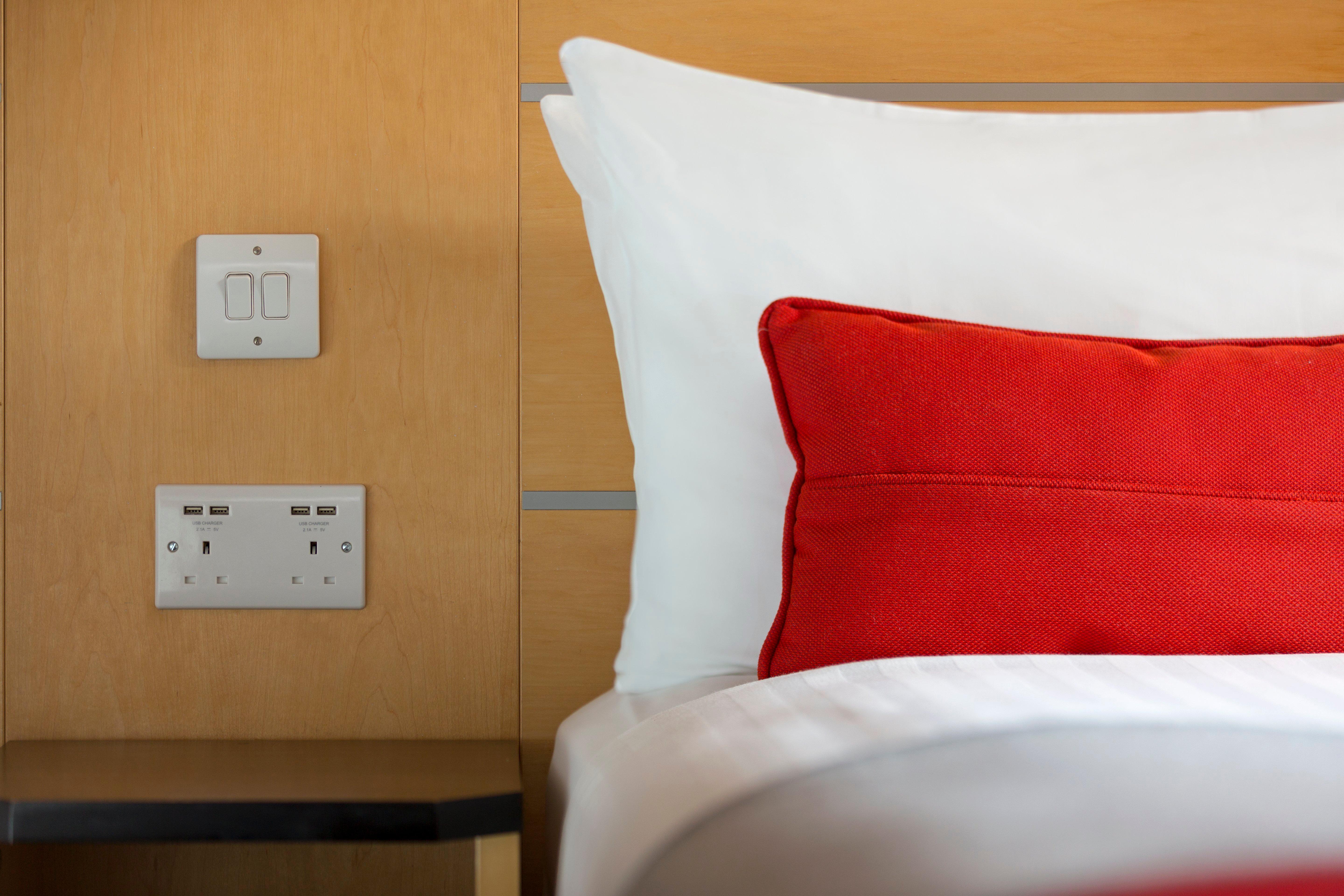 Holiday Inn Express Park Royal By Ihg Лондон Екстер'єр фото