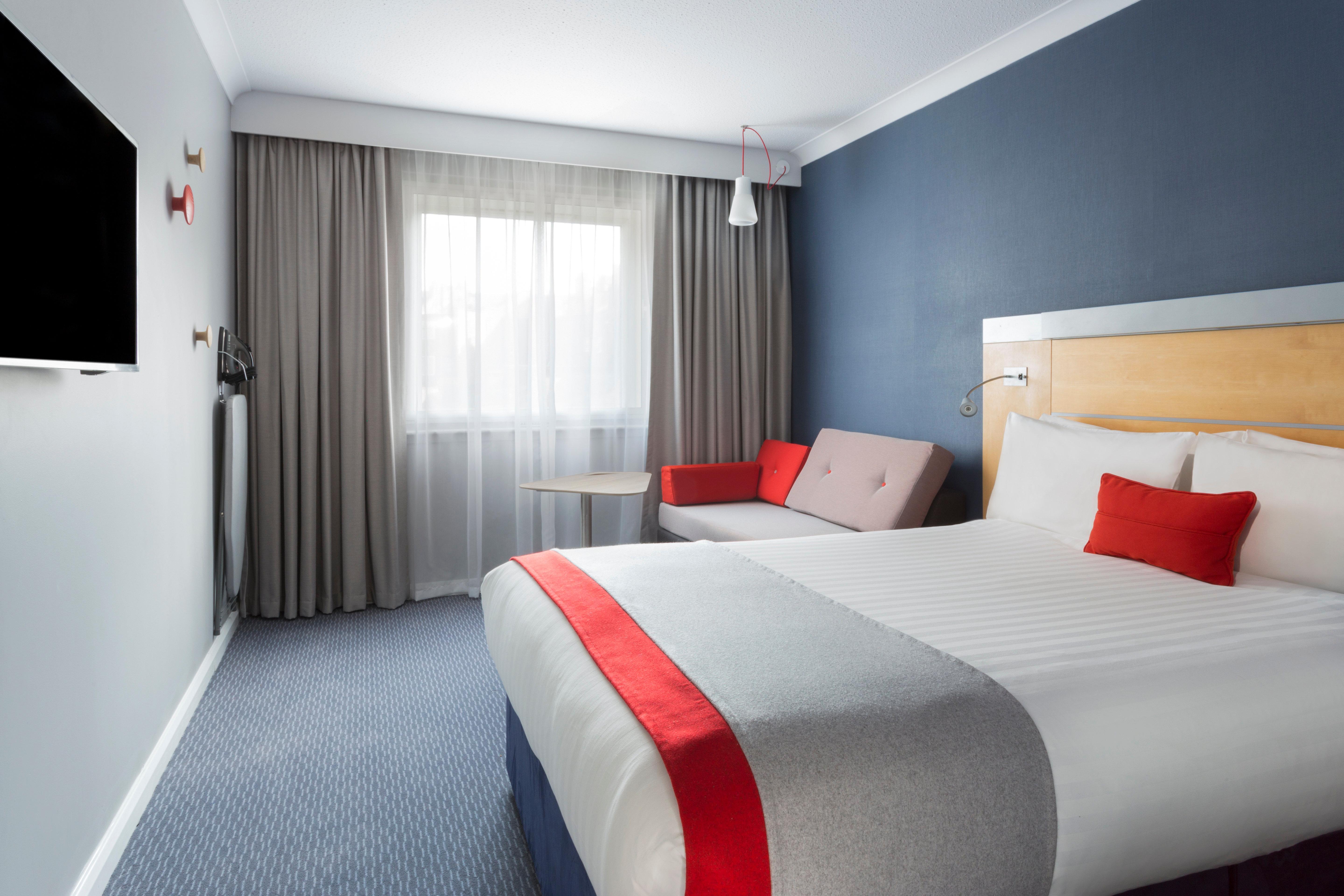Holiday Inn Express Park Royal By Ihg Лондон Екстер'єр фото