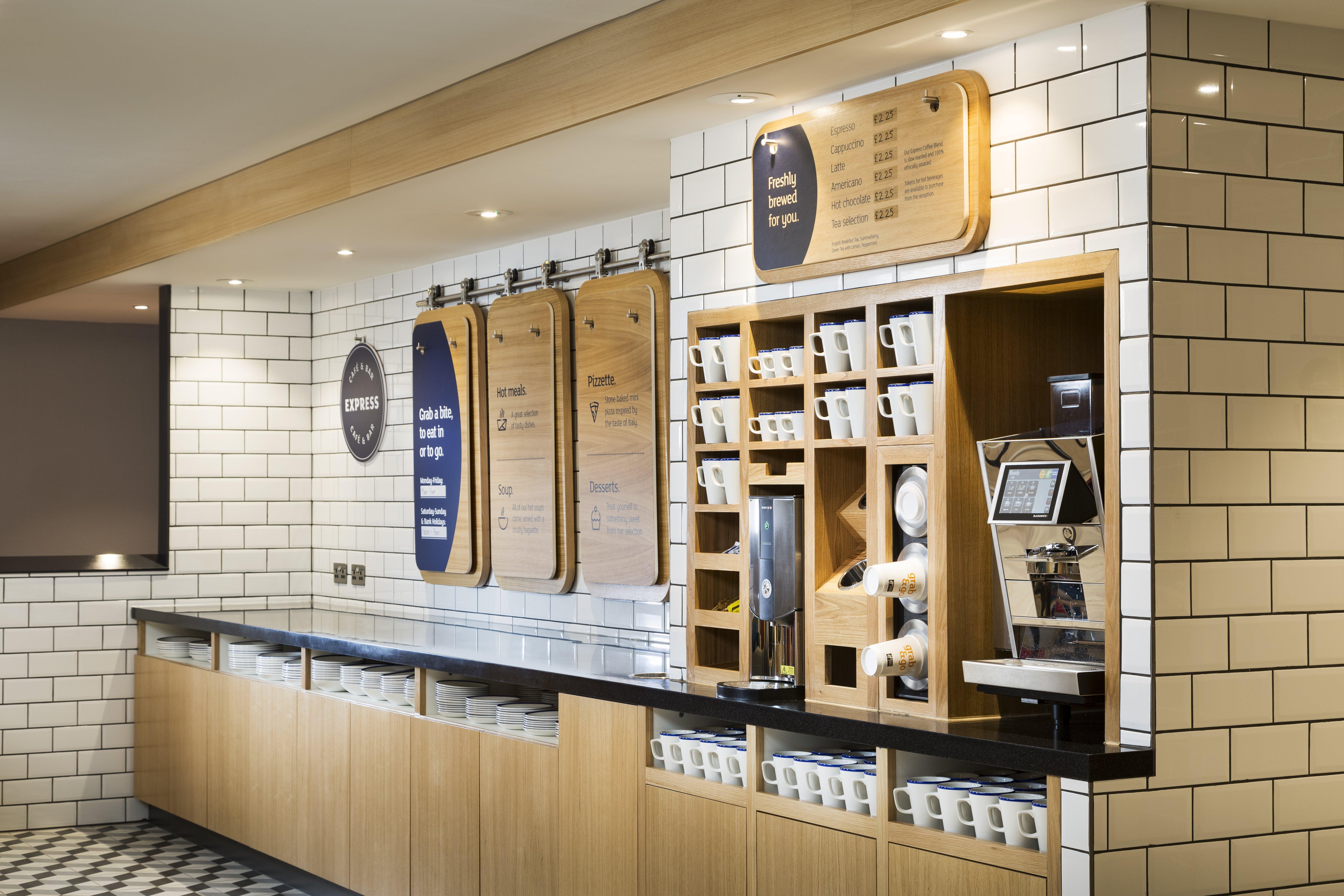 Holiday Inn Express Park Royal By Ihg Лондон Екстер'єр фото