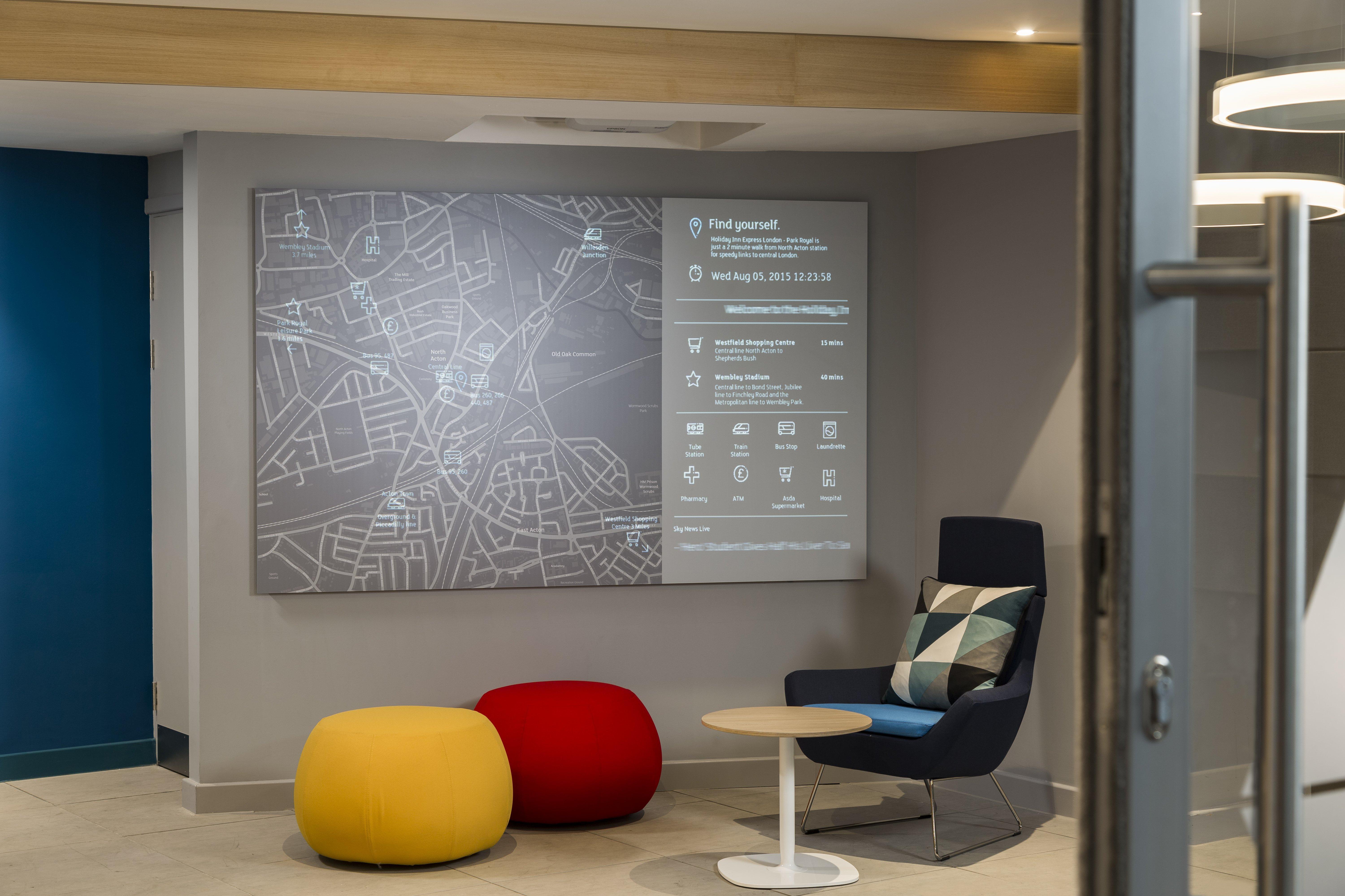 Holiday Inn Express Park Royal By Ihg Лондон Екстер'єр фото
