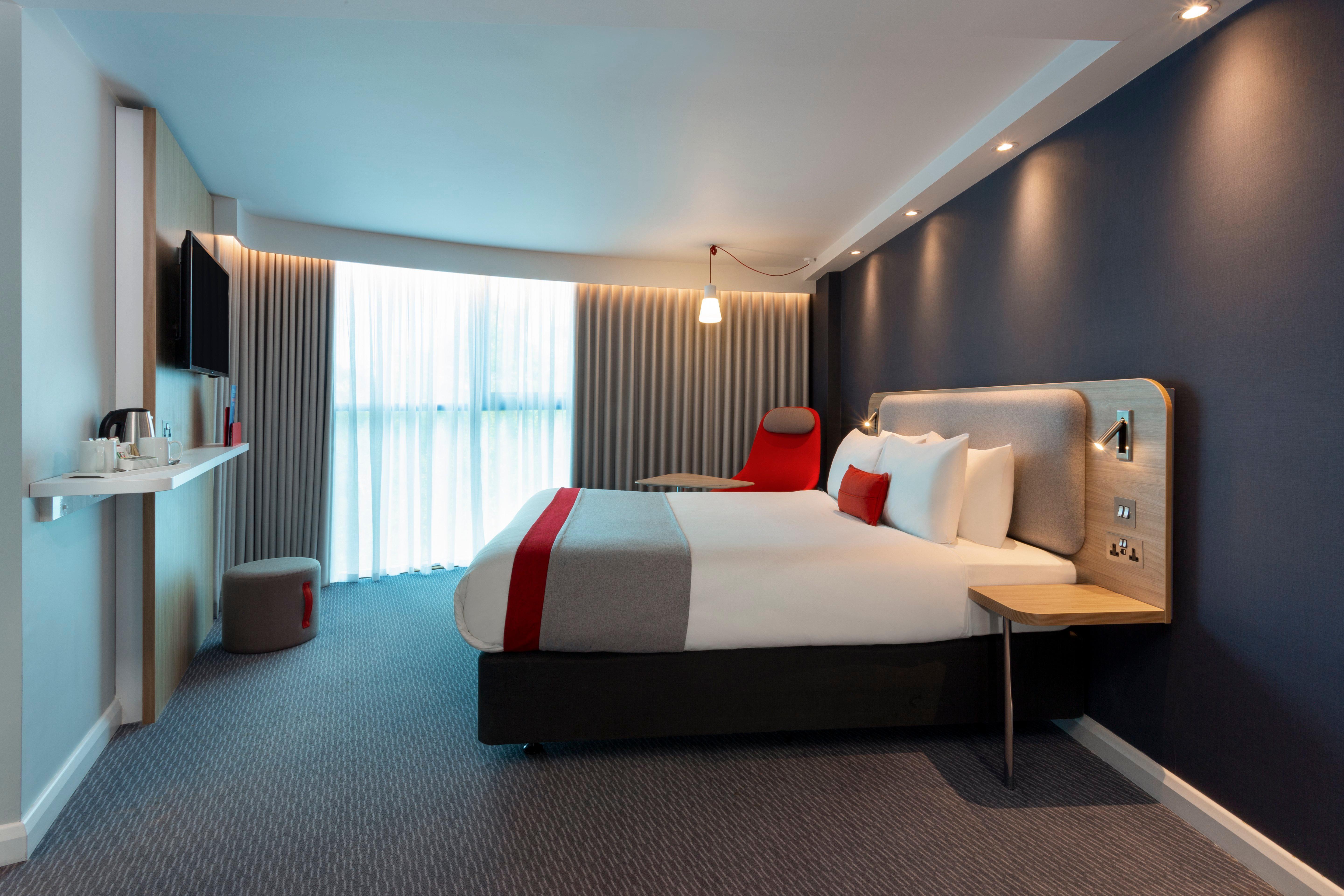 Holiday Inn Express Park Royal By Ihg Лондон Екстер'єр фото