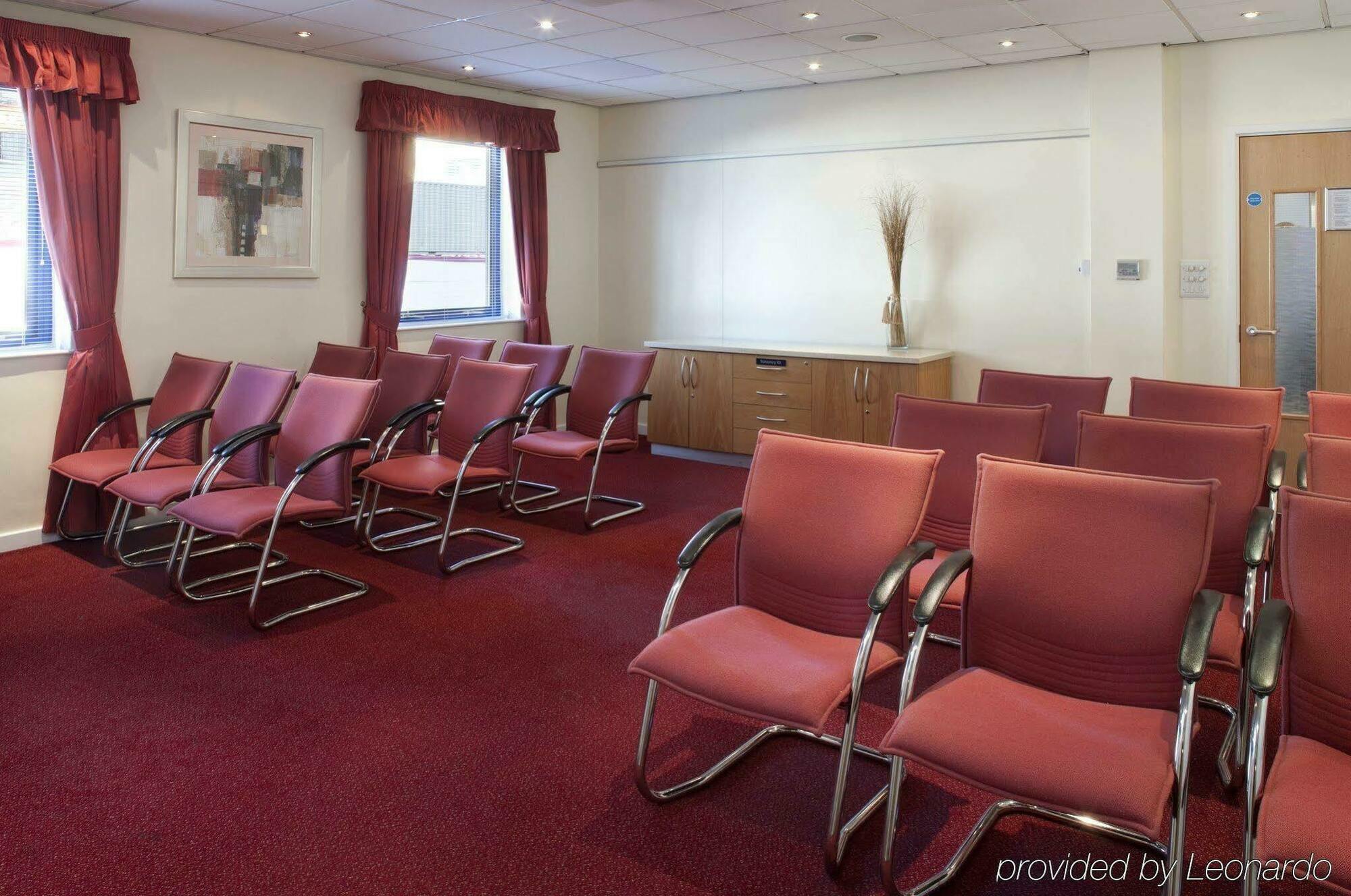 Holiday Inn Express Park Royal By Ihg Лондон Зручності фото